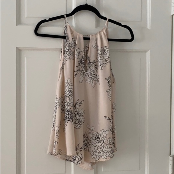 Lush Tie-Back Top - Picture 1 of 4